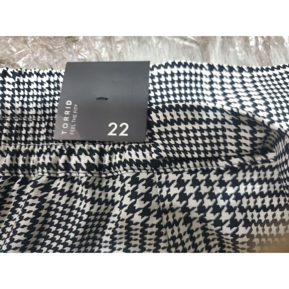 Torrid Size 22 Black White Glenn Plaid Pockets Elastic Waist Shorts Skorts Skirt - Picture 6 of 7